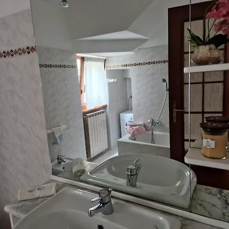 Borgocastello شقة *