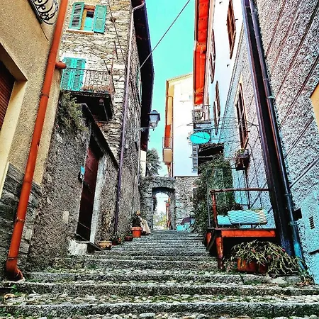 Borgocastello 아파트